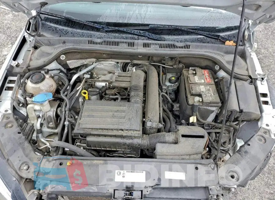 3VW2B7AJ1JM260857 Photo# 11