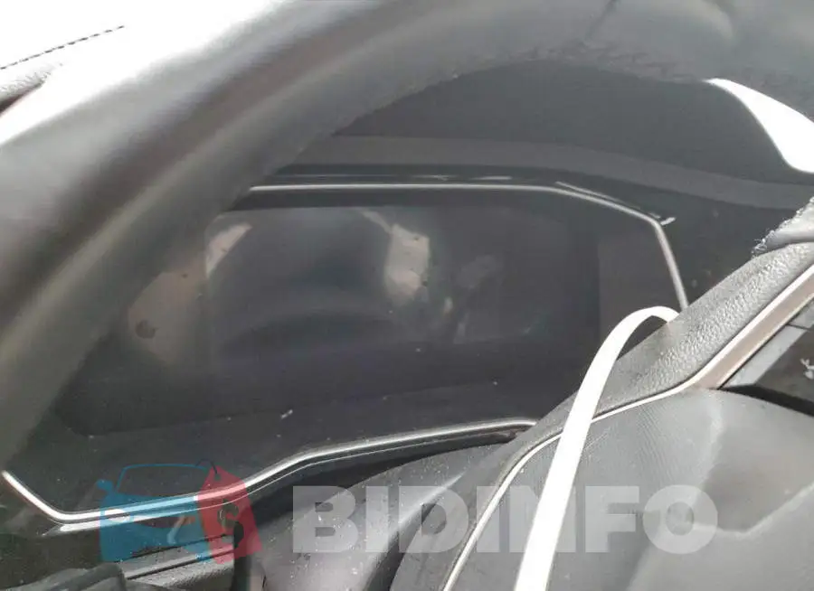 3VW5M7BU5RM025213 Photo# 9