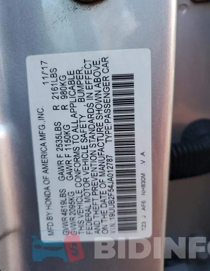 19UUB2F54JA012787 Photo# 12