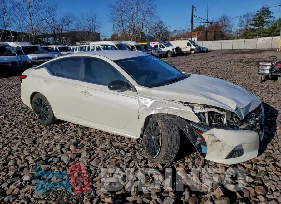1N4BL4CV9LC135226 Photo# 4