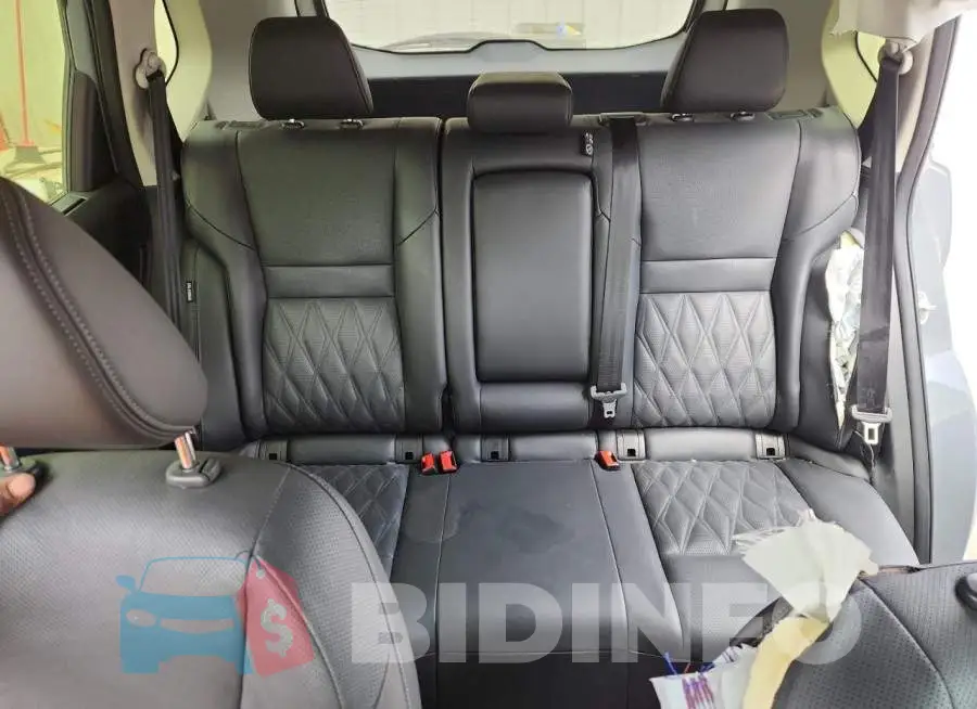 JN8BT3DD3RW451212 Photo# 10