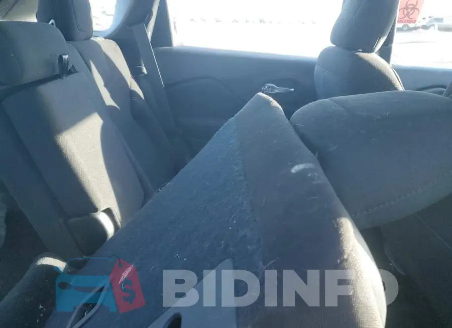 1C4PJLAB9MD220801 Photo# 11