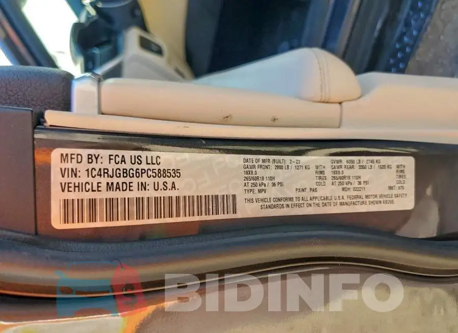 1C4RJGBG6PC588535 Photo# 13