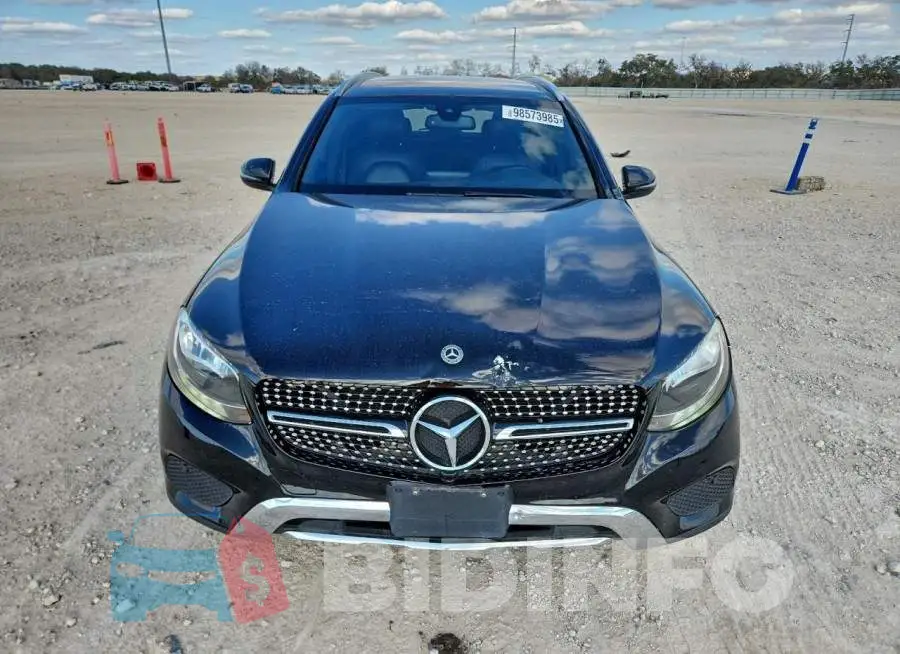 WDC0G4JB0KV119332 Photo# 5