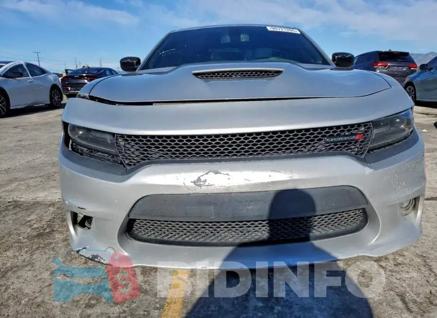2C3CDXCT3KH754108 Photo# 5