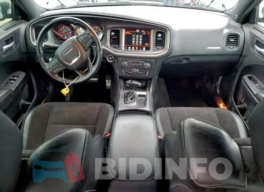 2C3CDXMG3NH225702 Photo# 8