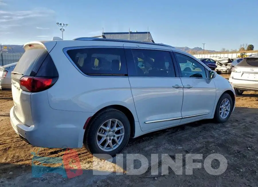 2C4RC1BG1LR112430 Photo# 3