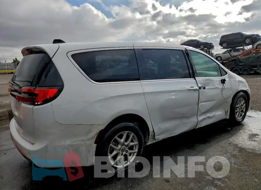 2C4RC1BG4SR503487 Photo# 3