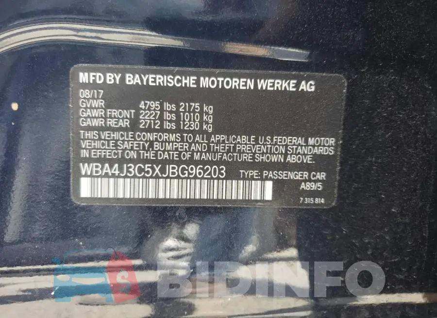 WBA4J3C5XJBG96203 Photo# 12