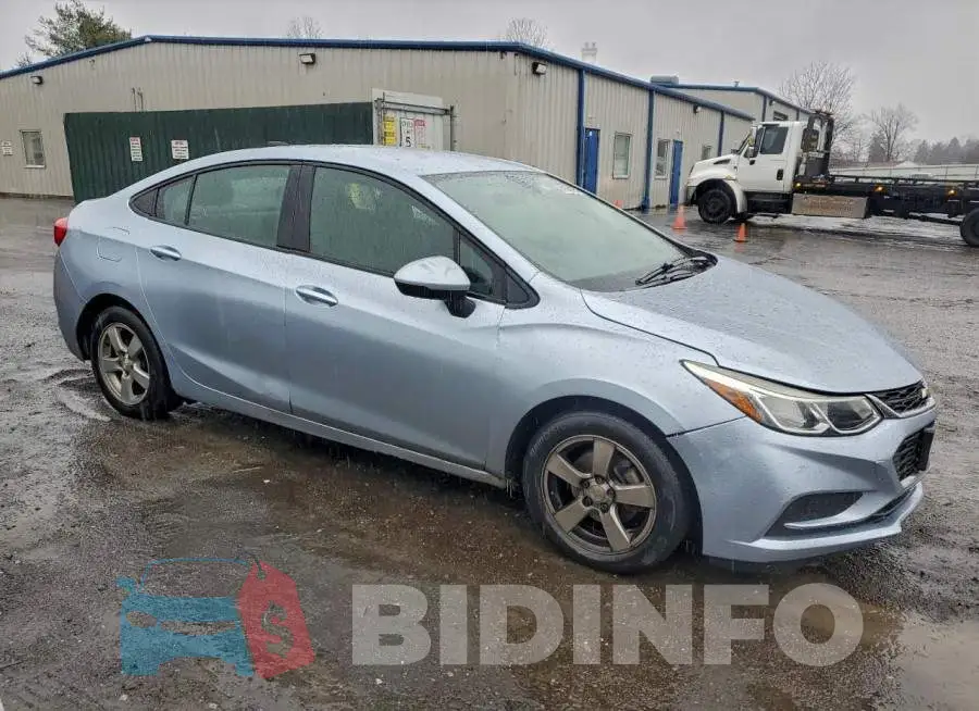 1G1BC5SM3J7142647 Photo# 4