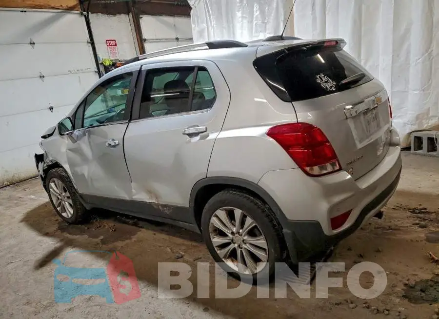 3GNCJRSB9JL162072 Photo# 2