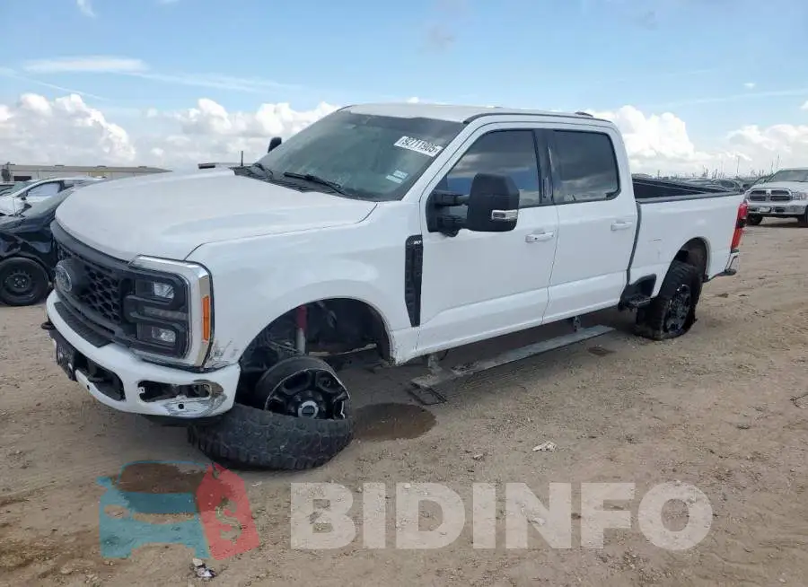 1FT8W2BN8PEE15537 Photo# 1