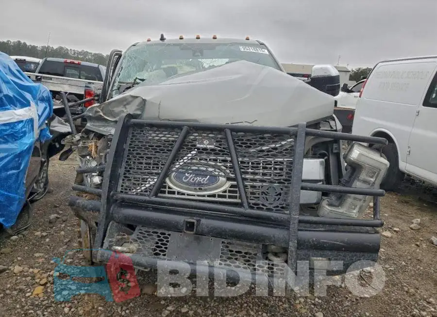 1FT8W3DT2KED26542 Photo# 5
