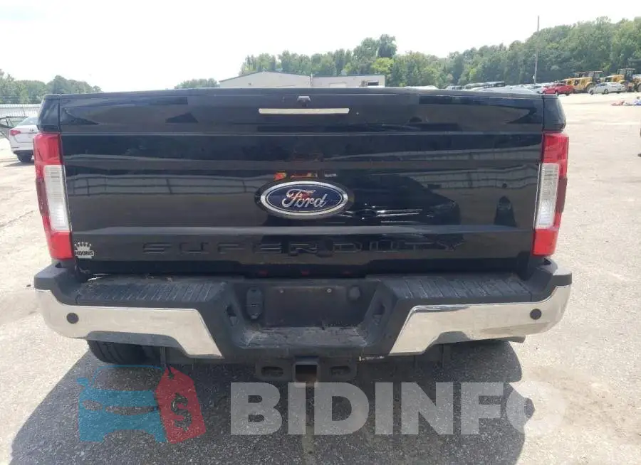 1FT8W3DT3JEC87717 Photo# 6
