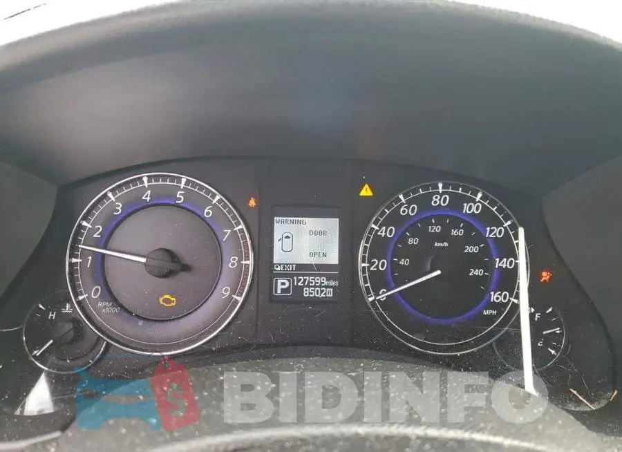 JN1BJ0RP5HM380871 Photo# 9