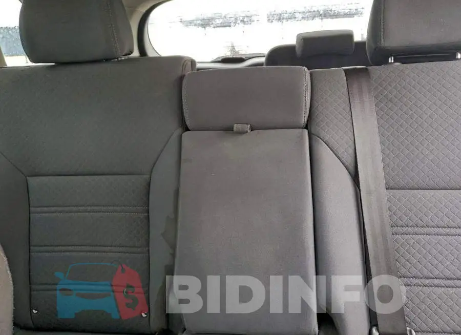 5XYPG4A58HG233111 Photo# 10