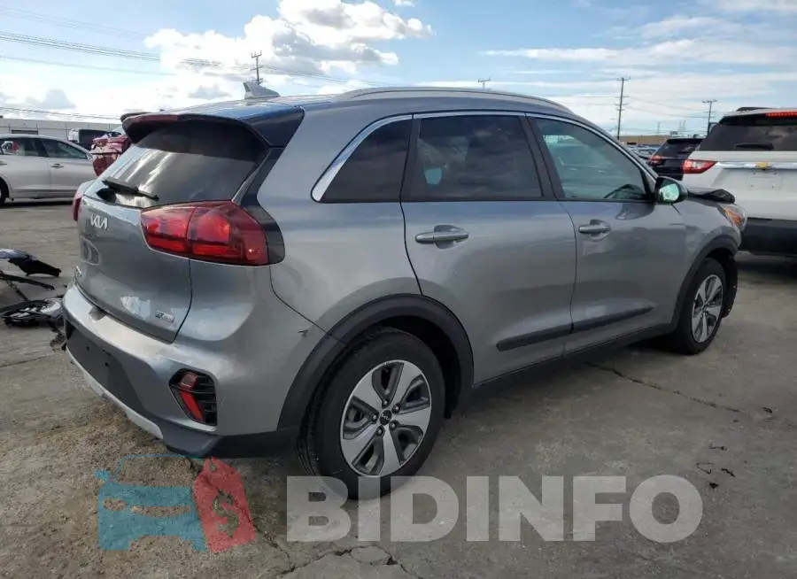 KNDCB3LC3N5511033 Photo# 3
