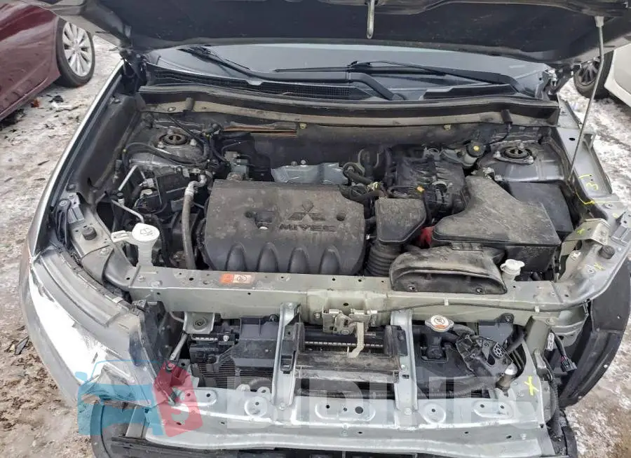 JA4AZ3A32KZ055031 Photo# 11