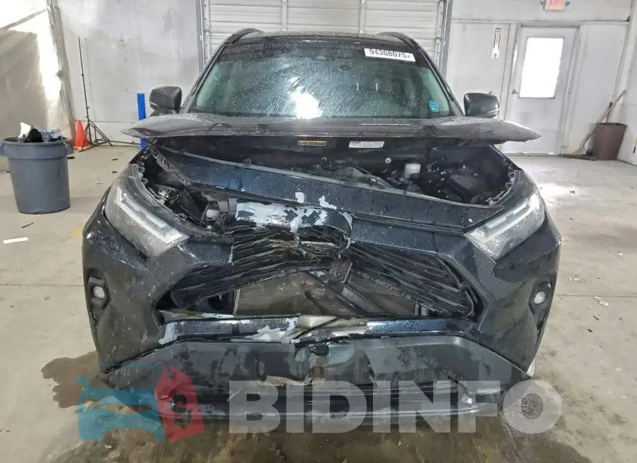 2T3A1RFV8PW386844 Photo# 5