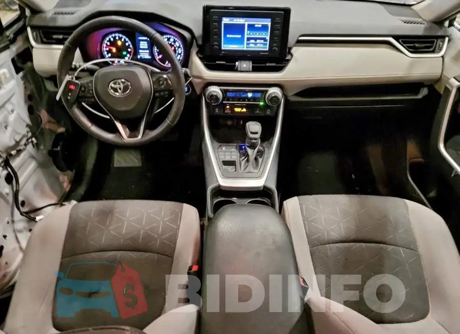 2T3P1RFV3MC175574 Photo# 8