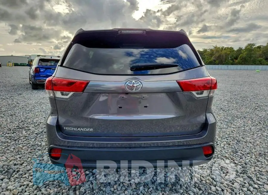 5TDZARFH3JS033921 Photo# 6