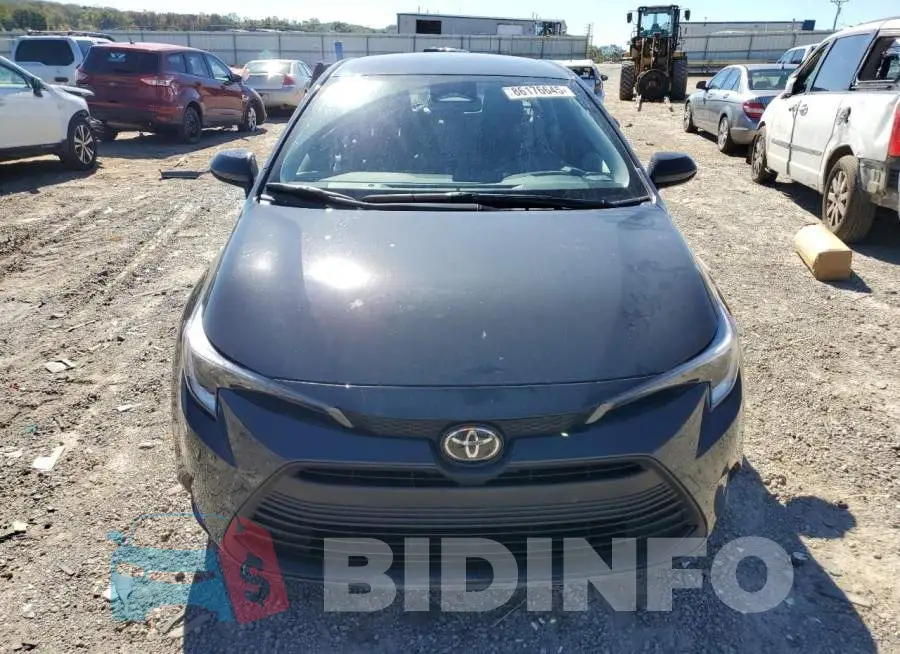 JTDBCMFE7T3111870 Photo# 5