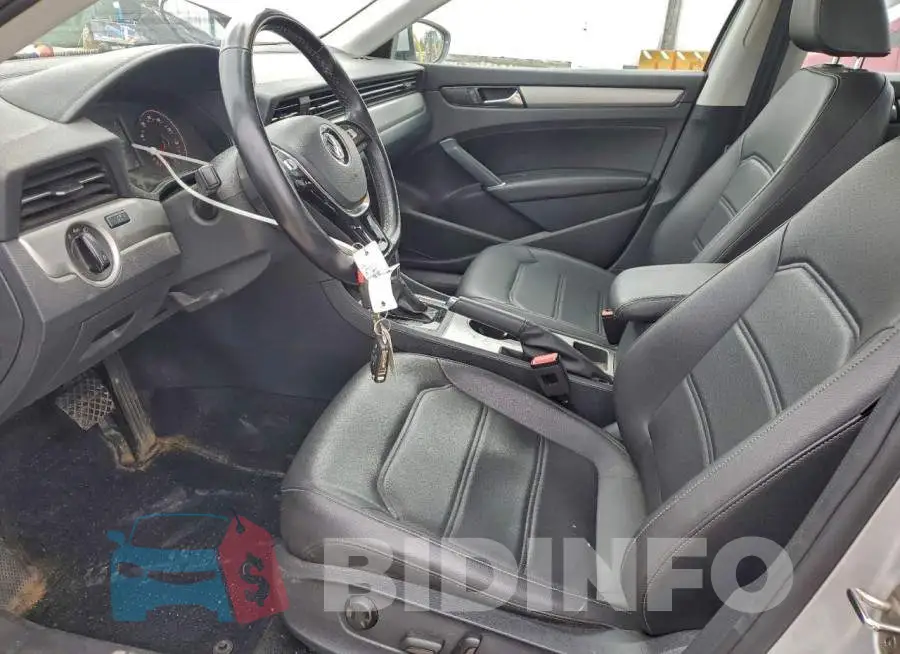 1VWSA7A32LC025201 Photo# 7