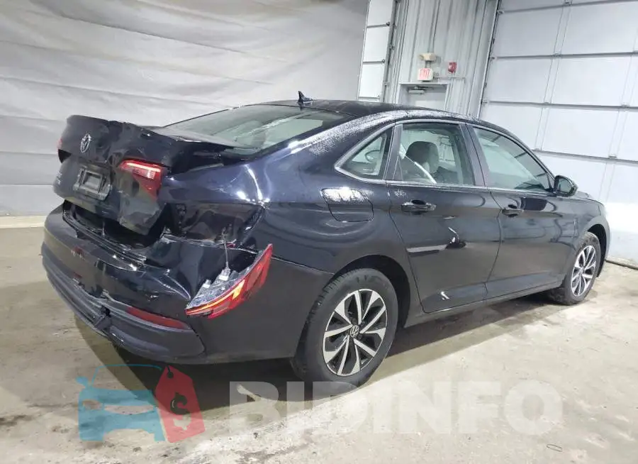 3VW5M7BU2RM045581 Photo# 3