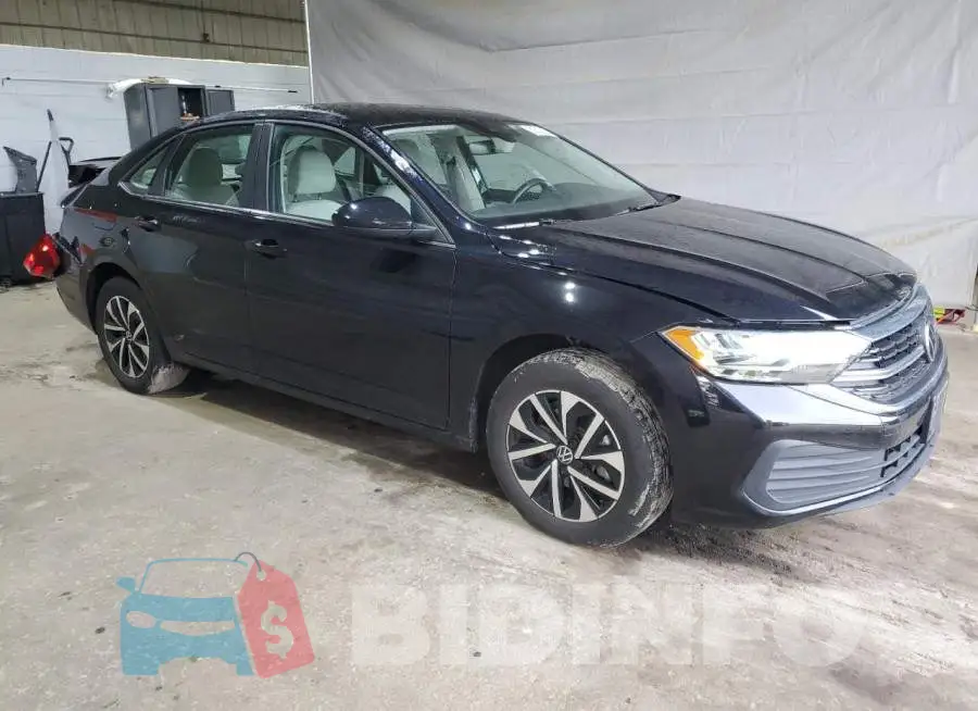 3VW5M7BU2RM045581 Photo# 4