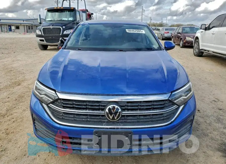 3VW5M7BU3PM052889 Photo# 5