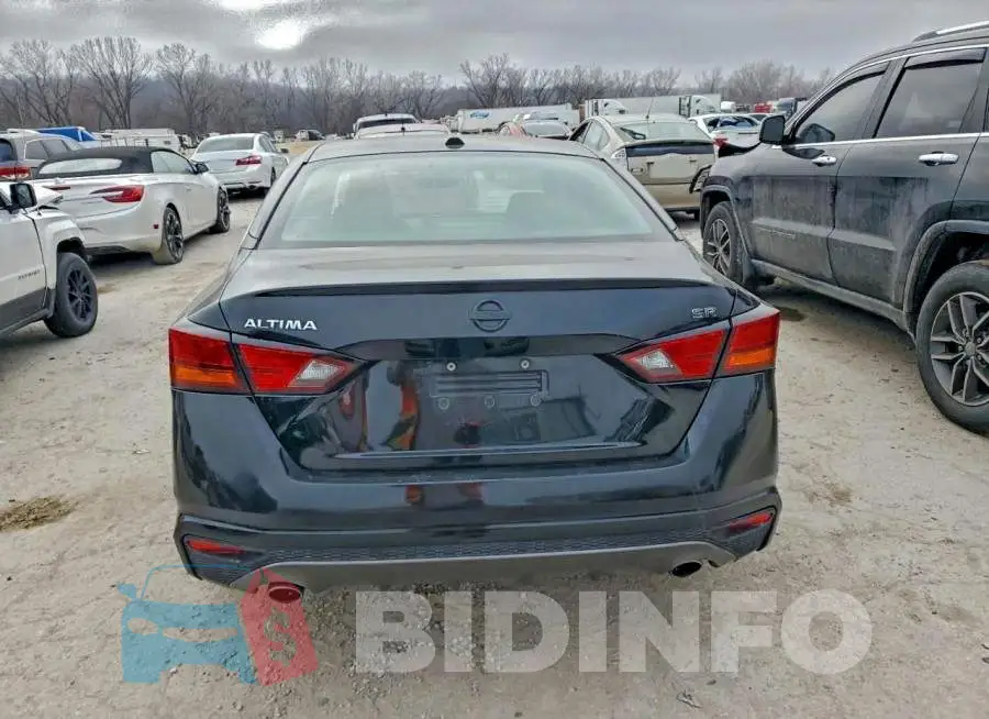 1N4BL4CV9KC153935 Photo# 6