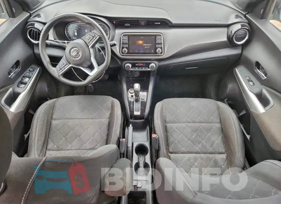 3N1CP5CU3KL527463 Photo# 8