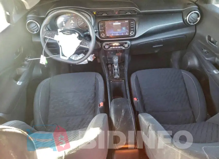 3N1CP5CV7ML470633 Photo# 8