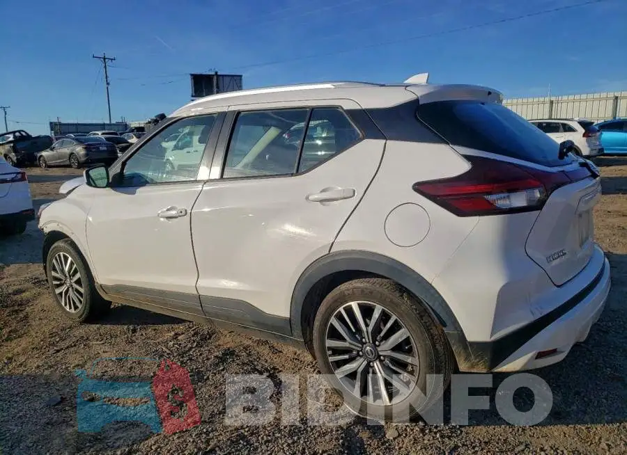 3N1CP5CV7ML470633 Photo# 2