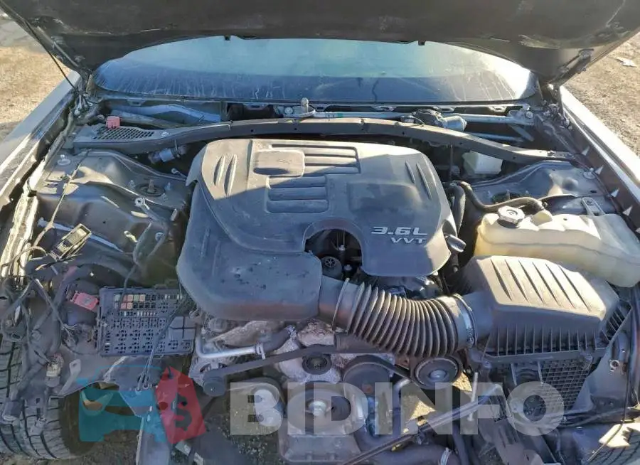 2C3CDZAG6MH635182 Photo# 11