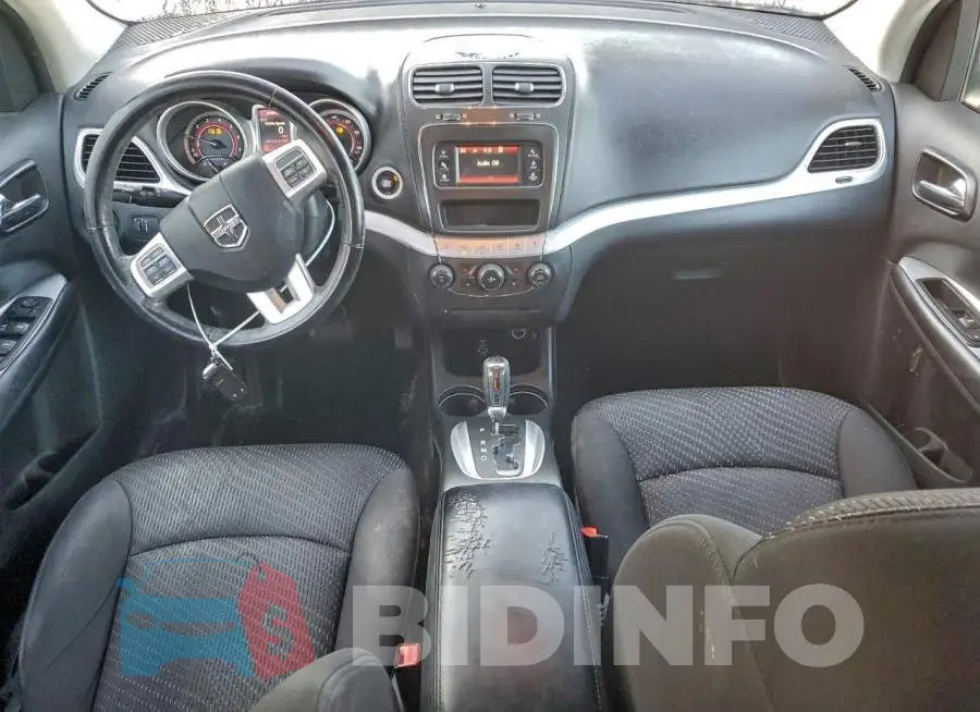 3C4PDCAB5HT551303 Photo# 8