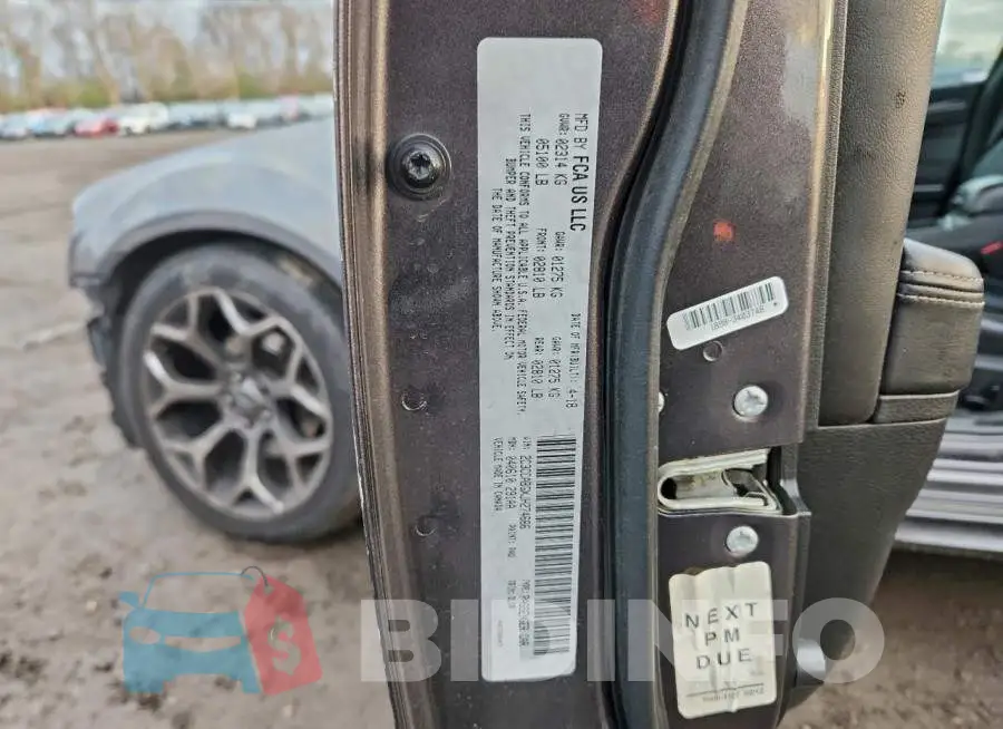 2C3CCABGXJH274666 Photo# 12