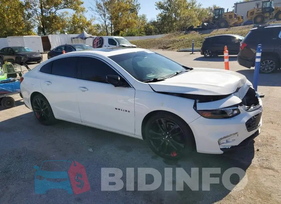 1G1ZD5ST9JF216856 Photo# 4