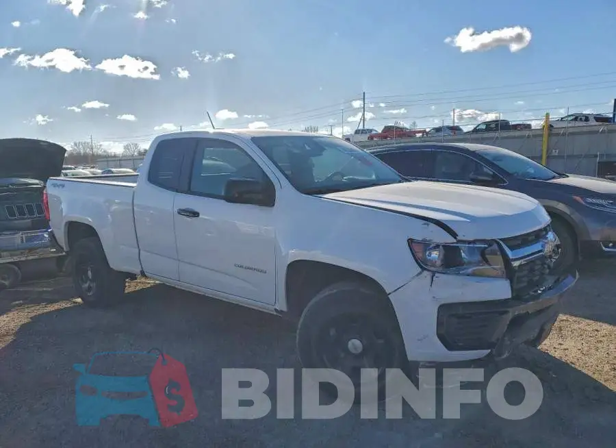 1GCHTBEA9M1292884 Photo# 4