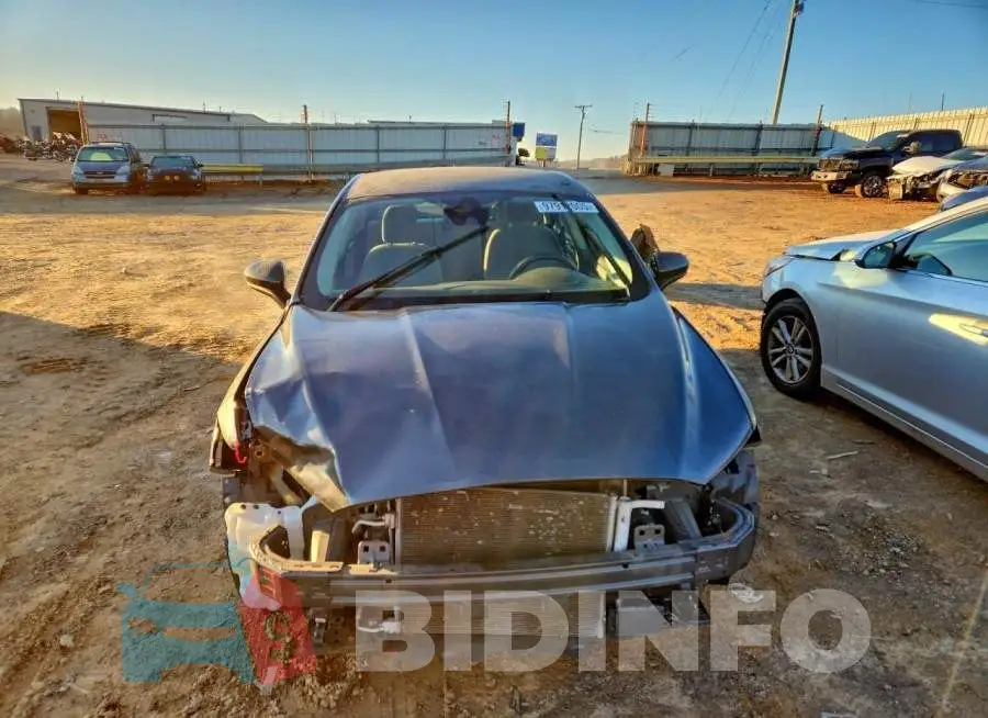 3FA6P0G73LR105313 Photo# 5