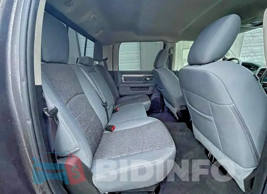 1C6RR7LT6KS620863 Photo# 6