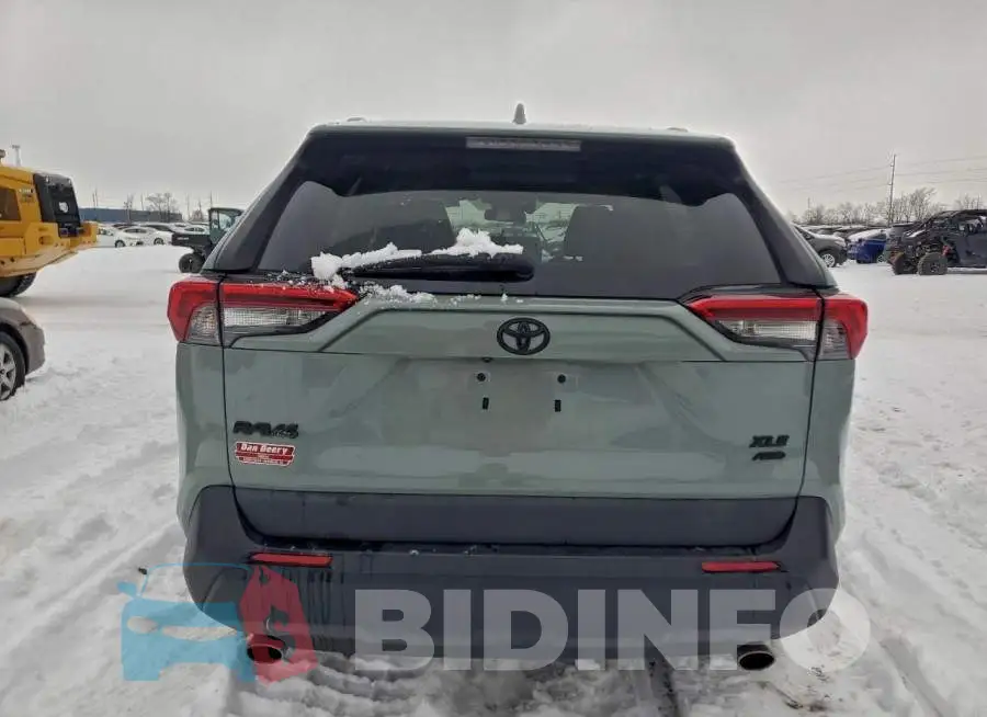 2T3A1RFV1KW061073 Photo# 6