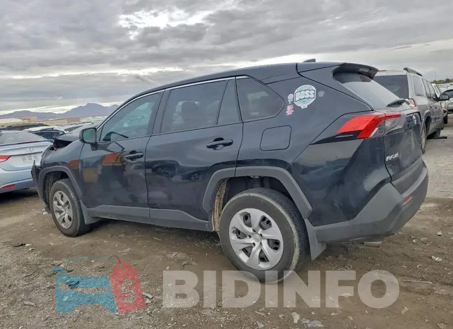2T3F1RFV4RW461841 Photo# 2