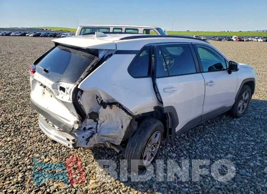2T3P1RFV8PW354745 Photo# 3