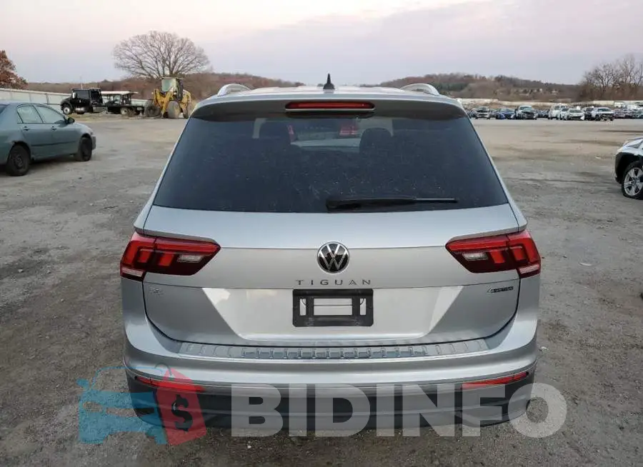 3VV2B7AX6NM096598 Photo# 6