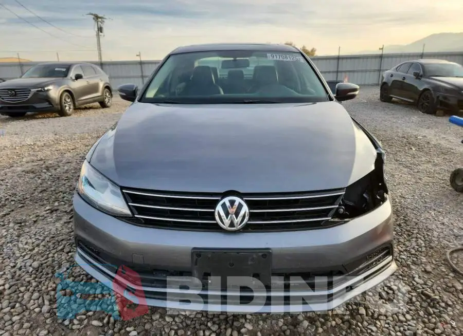 3VWDB7AJ4HM392823 Photo# 5