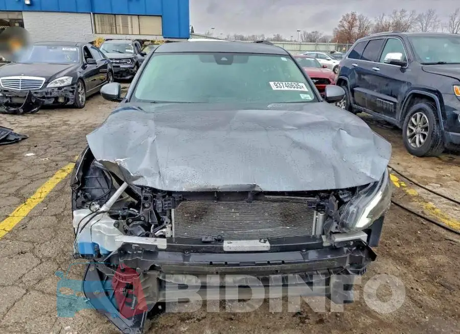 1N4BL4BV2PN335411 Photo# 5