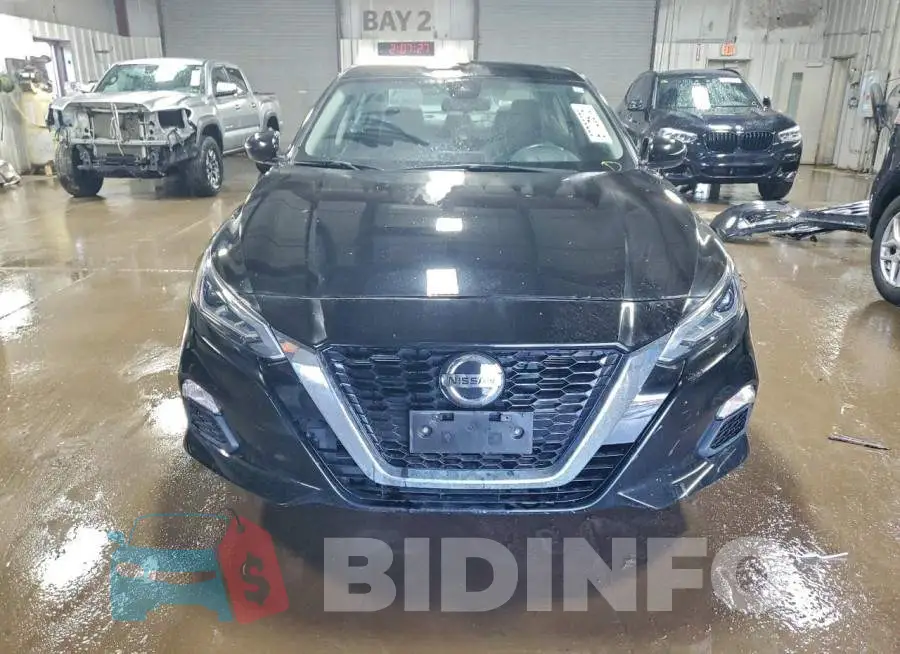 1N4BL4CV4NN350696 Photo# 5