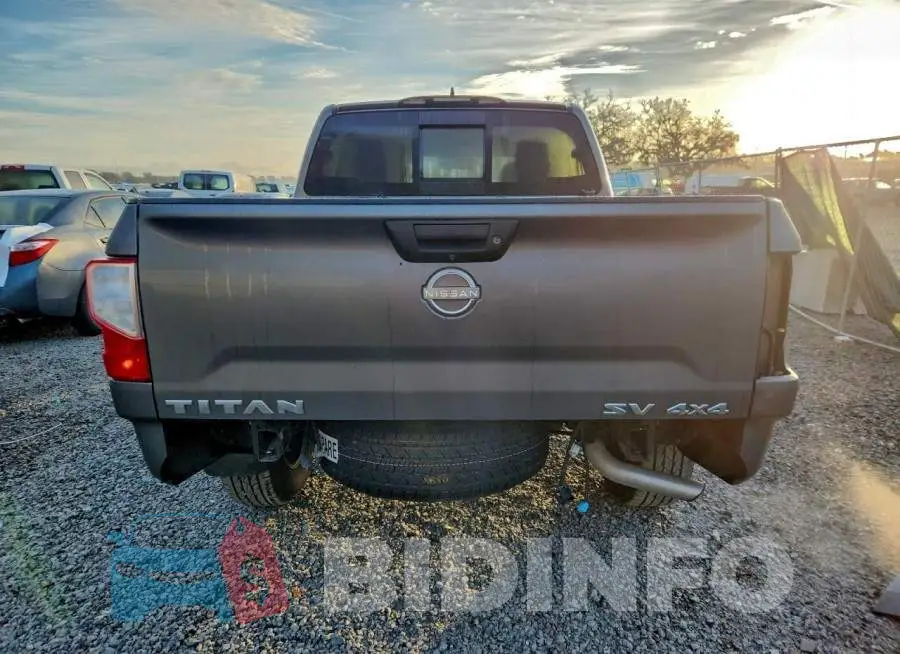 1N6AA1EDXPN110597 Photo# 6