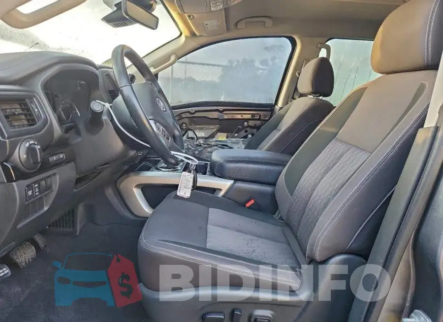 1N6AA1EDXPN110597 Photo# 7